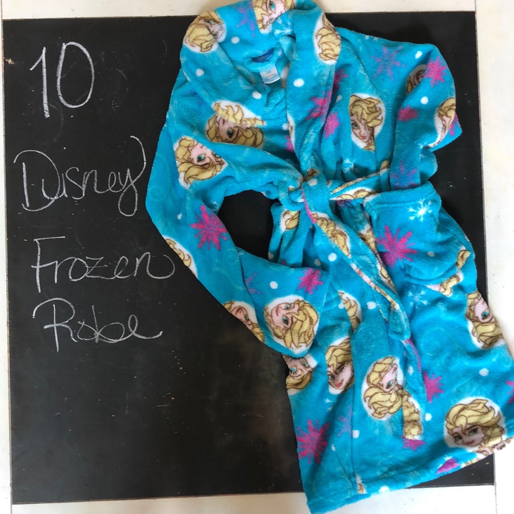 Frozen robe
